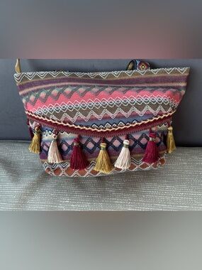 Unbranded Boho Multicolor Tassel Purse NWOT😊😊